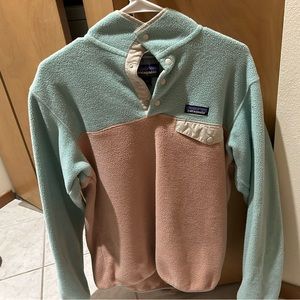 Patagonia half-zip jacket pullover. Perfect condition, barely worn.
